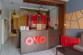 OYO 1111 Pasar Baru Inn