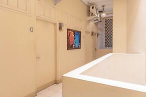 OYO 1111 Pasar Baru Inn