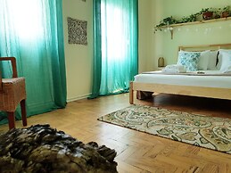 Green Element Guesthouse