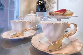 Abbraccio di Romeo e Giulietta