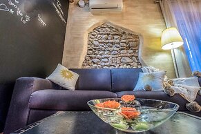 Abbraccio di Romeo e Giulietta