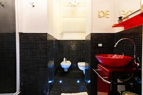 Abbraccio di Romeo e Giulietta