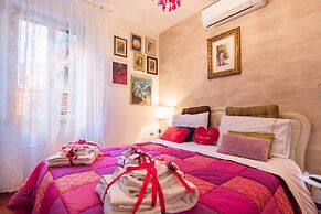 Abbraccio di Romeo e Giulietta