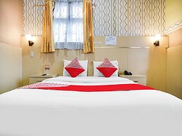 OYO 1140 Hotel Tresya Tanjung Balai