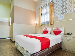OYO 1140 Hotel Tresya Tanjung Balai