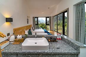 Yangshuo Serene Cove Hotel