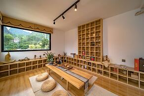 Yangshuo Serene Cove Hotel