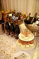 Yangshuo Serene Cove Hotel