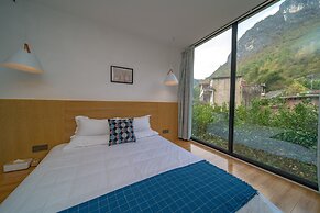 Yangshuo Serene Cove Hotel