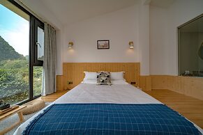 Yangshuo Serene Cove Hotel