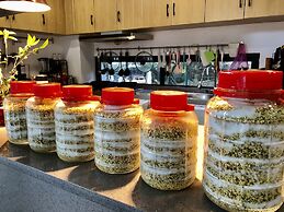 Yangshuo Serene Cove Hotel