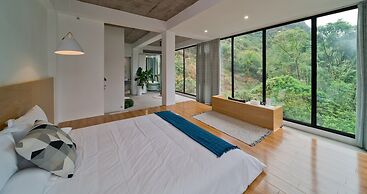 Yangshuo Serene Cove Hotel