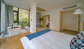 Yangshuo Serene Cove Hotel