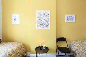 Cosy Home Near Station, Parking, Netflix, Sleeps 5