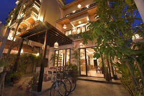 Saclo Villa and Hostel