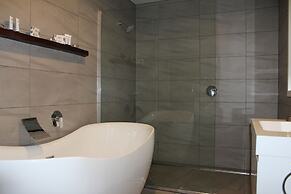 The Mackenzie Suites