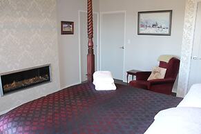 The Mackenzie Suites