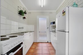 Hybiscus Waterfront Apartments