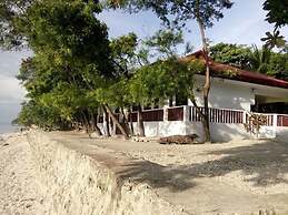 Island Front Bangcogon Resort and Restaurant