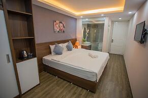 AHA Green Hotel & Apartment HN