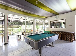 OYO 883 Pavo Resort