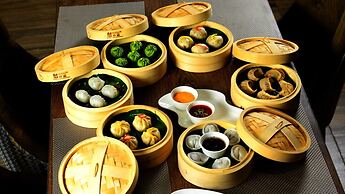 Hotel Le Lotus Grand Varanasi