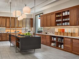 Hyatt Place Peña Station/Denver Airport