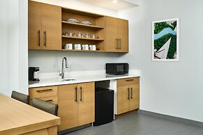 Hyatt Place Peña Station/Denver Airport