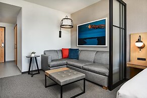 Hyatt Place Peña Station/Denver Airport