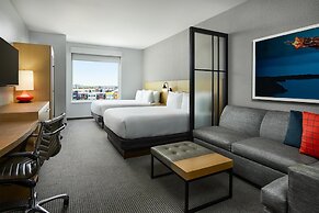 Hyatt Place Peña Station/Denver Airport