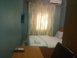 Glamour Park Hotel & Suites