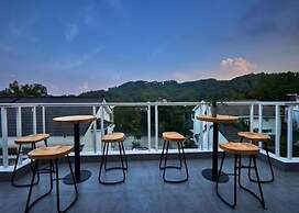 Floral Hotel Hangzhou Puyushanyu