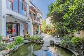 Floral Hotel Hangzhou Pupu