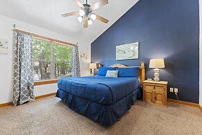 Paradise Lodge 2 Bedroom Home by RedAwning