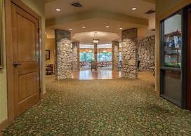 Paradise Lodge 2 Bedroom Home by RedAwning