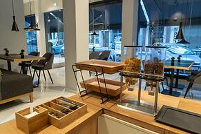 Grand Port Suites Thessaloniki