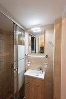 Blue Ark Stylish Athens