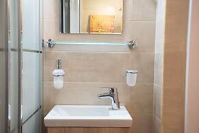 Blue Ark Stylish Athens