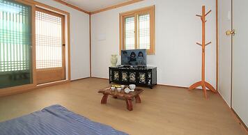 Gyeongju Seorabeol Hanok