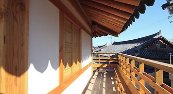 Gyeongju Seorabeol Hanok