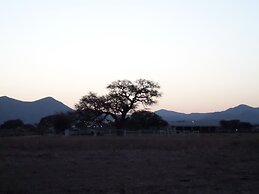 OUT OF Nature Country Lodge