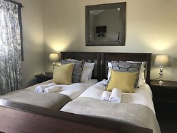 OUT OF Nature Country Lodge