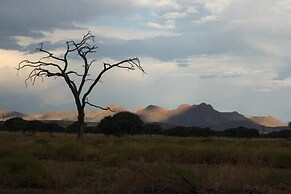 OUT OF Nature Country Lodge