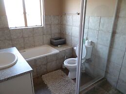 OUT OF Nature Country Lodge