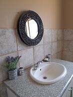 OUT OF Nature Country Lodge