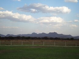 OUT OF Nature Country Lodge