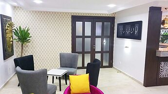 Polo Court Hotel