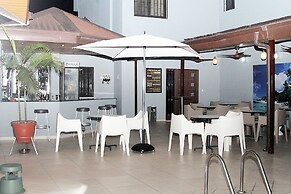 Polo Court Hotel