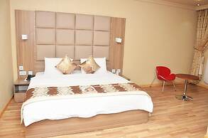 Blue Ribbon Suites