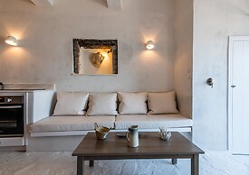 Neosikos AmazingBeach House Milos Island